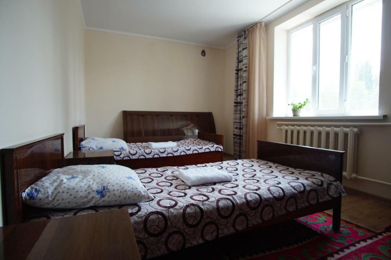 Bed and Breakfast Ecoulan Kochkor Esterno foto